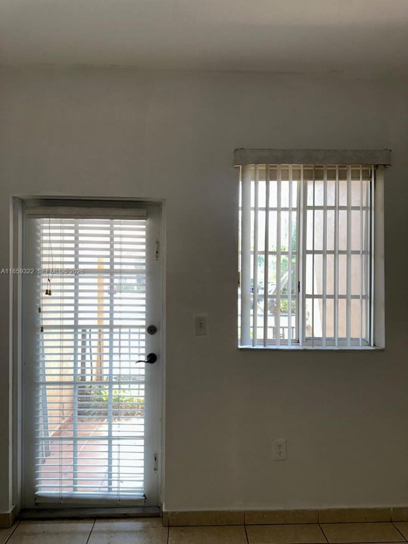 17415 NW 75th Pl, Unit 103, Hialeah, FL 33015 Photo