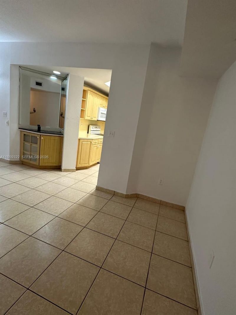 17415 NW 75th Pl, Unit 103, Hialeah, FL 33015 Photo