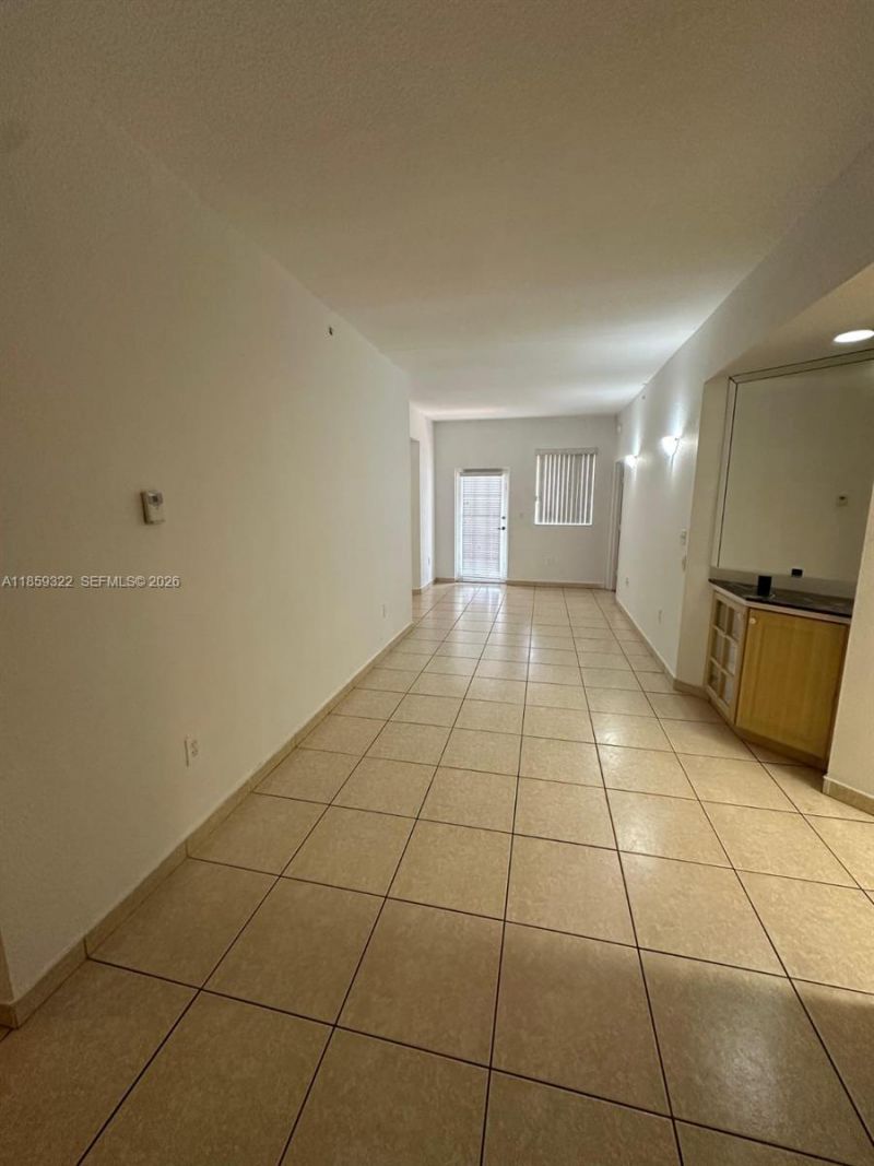 17415 NW 75th Pl, Unit 103, Hialeah, FL 33015 Photo
