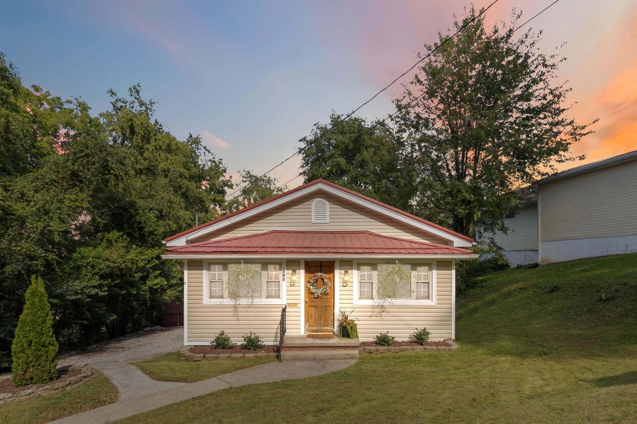 201 Padgett St Street, Corbin, KY 40701 Main Photo