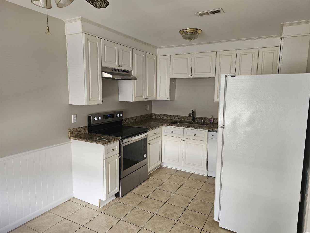 601 37th Ave. N Photo 4