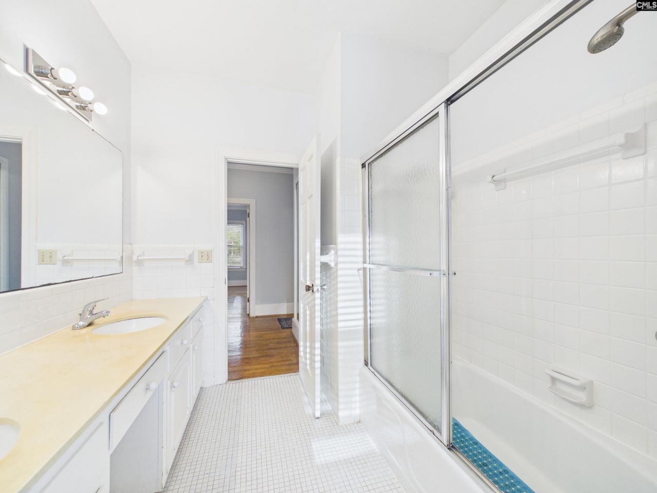 3611 Boundbrook Lane Photo 18