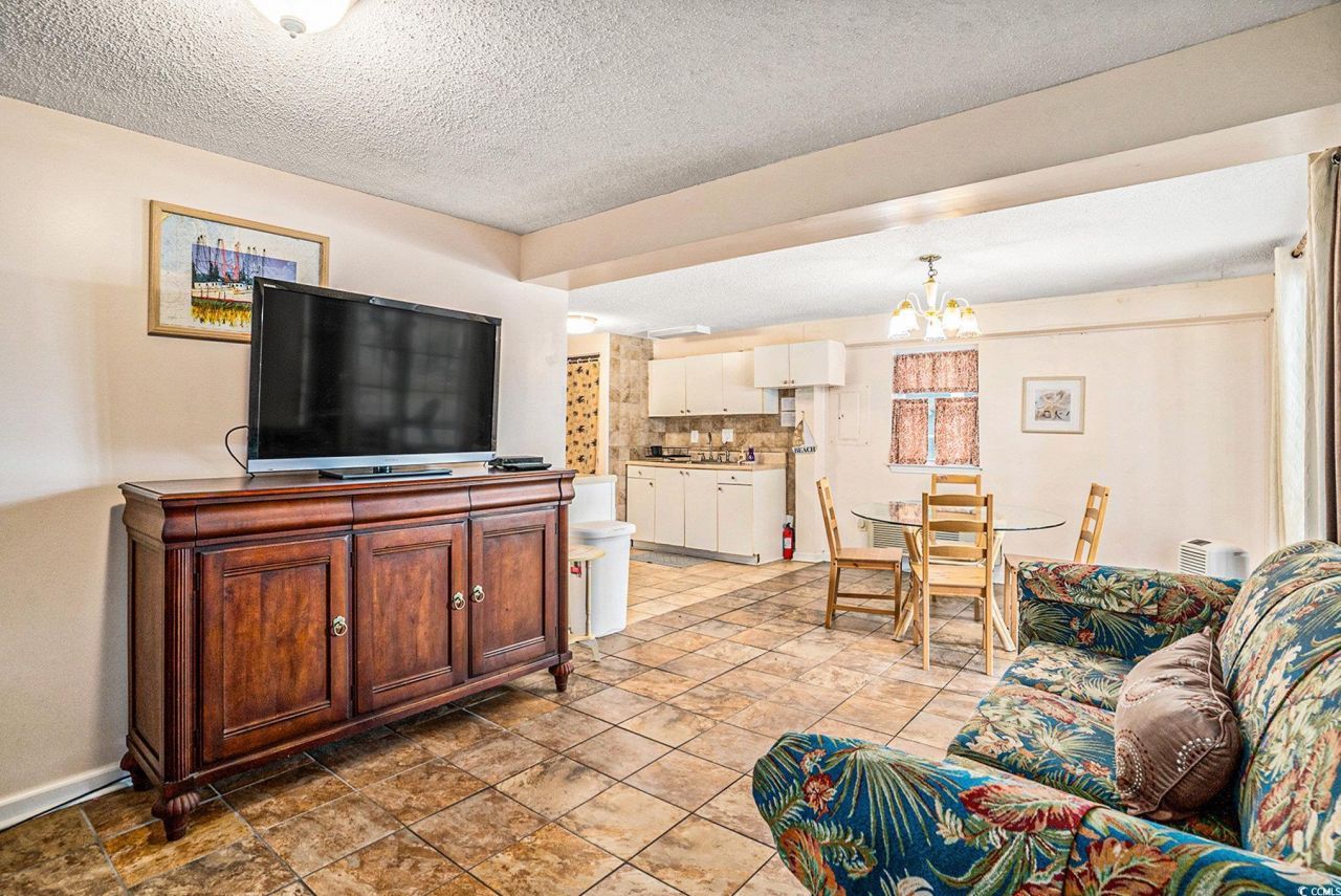 2145 Lark Dr. Photo 21