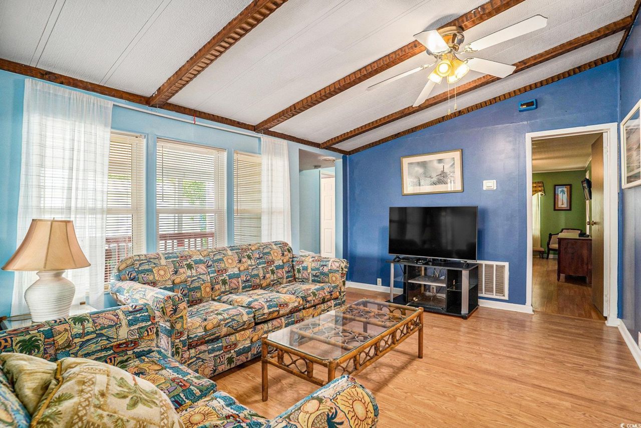 2145 Lark Dr. Photo 6