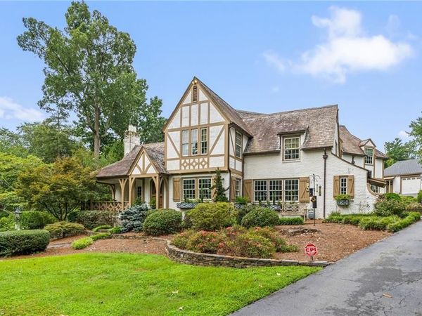 427 Woodbrook Drive, High Point, NC 27262