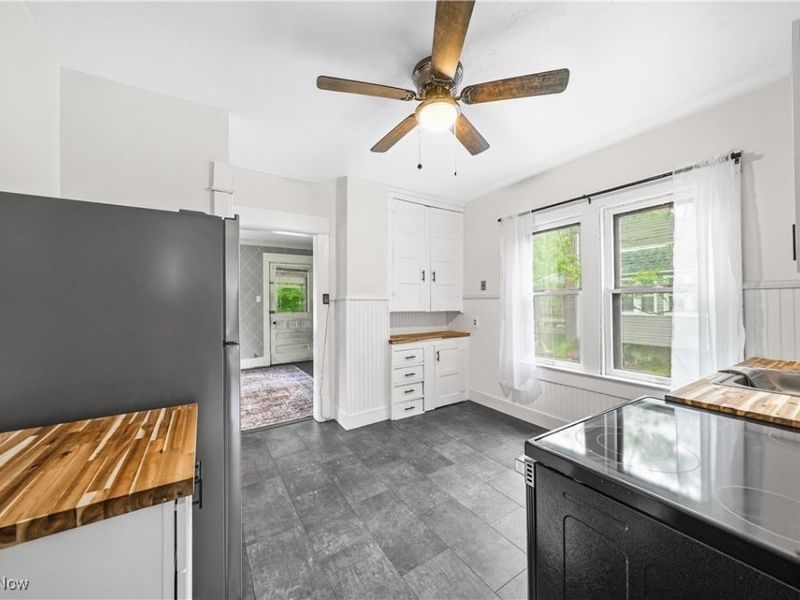 11344 Walnut Avenue NE, Alliance, OH 44601 Photo 5