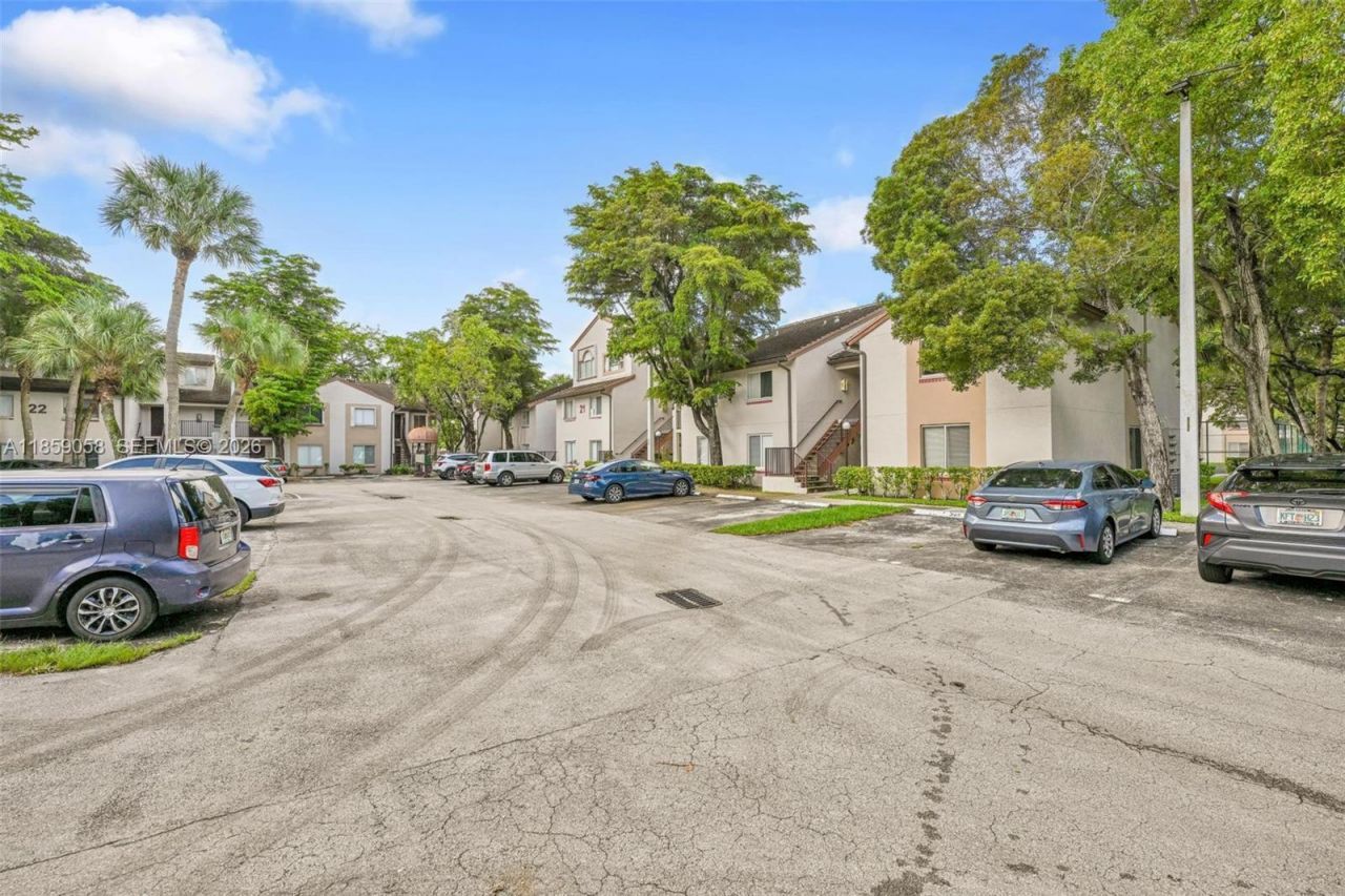 14006 SW 91st Ter, Unit 14006, Miami, FL 33186 Photo