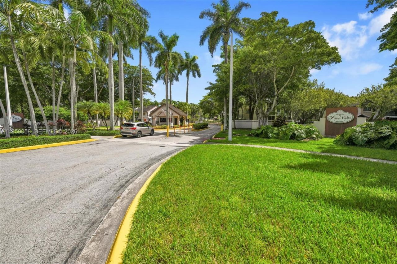 14006 SW 91st Ter, Unit 14006, Miami, FL 33186 Photo
