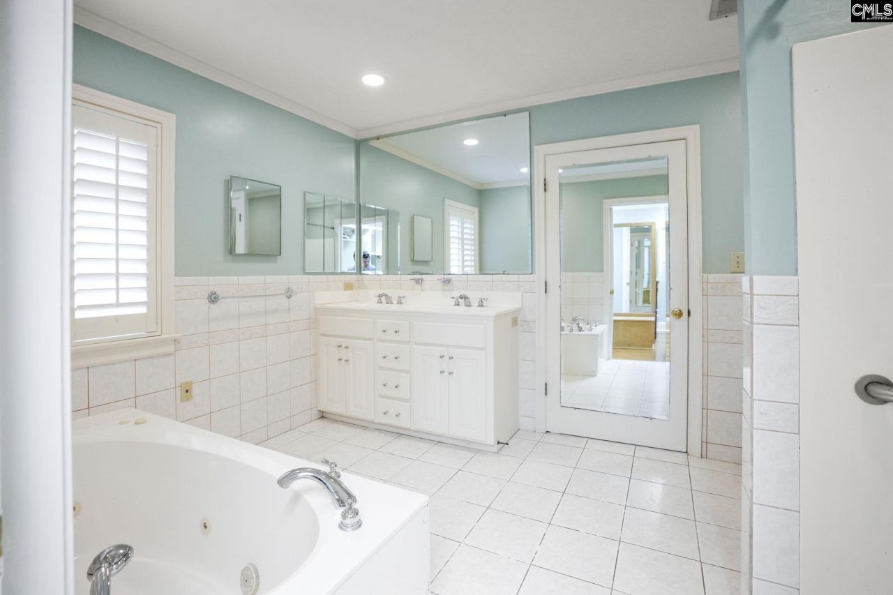 184 Scoville Street Photo 11