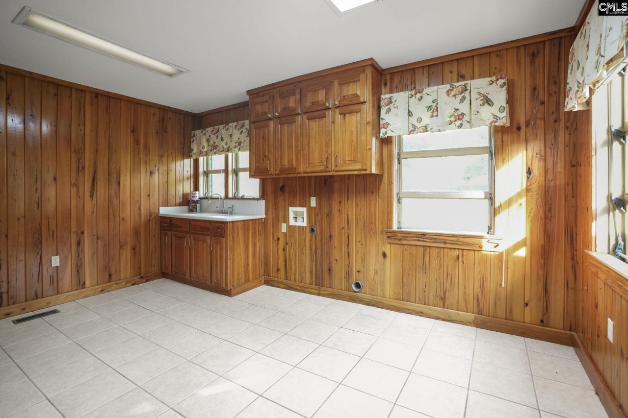 184 Scoville Street Photo 22