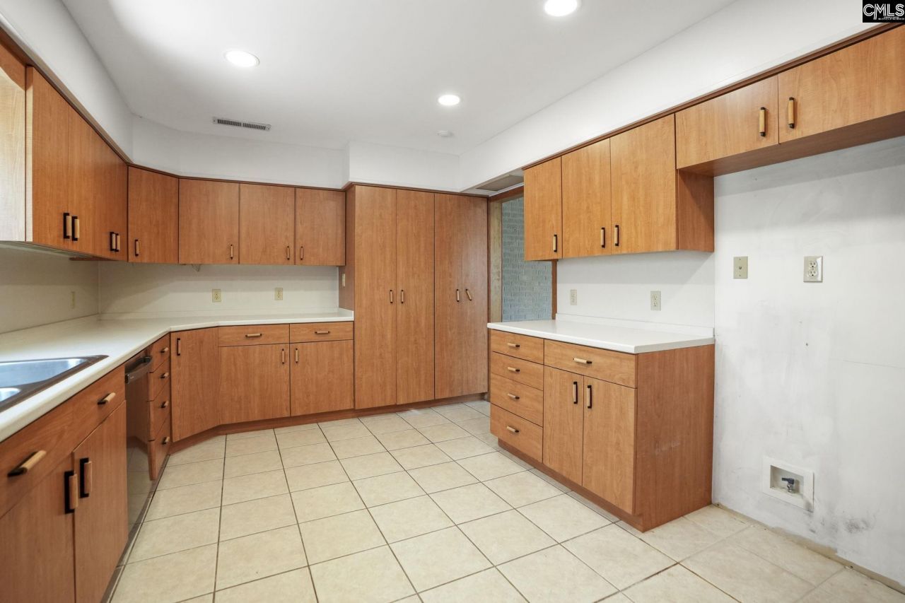 184 Scoville Street Photo 4