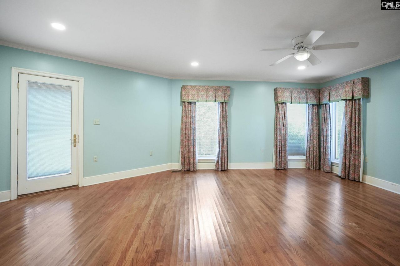 184 Scoville Street Photo 6