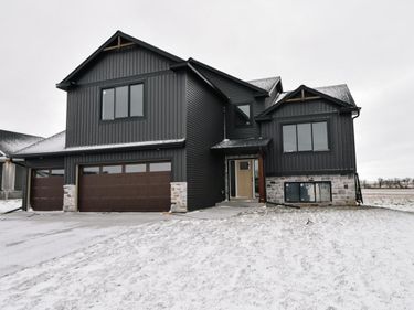 348 Highlands Avenue, Zumbrota, MN 55992