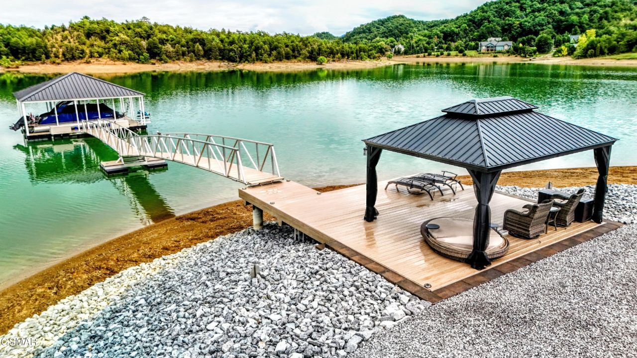 123 Belle Isle Drive, Sevierville, TN 37876 Main Photo