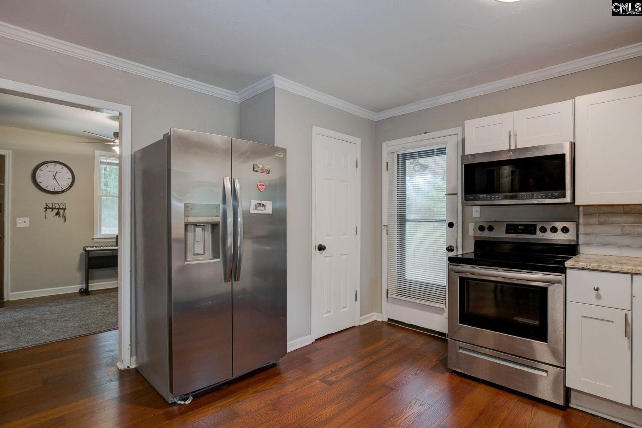 4243 Mandel Drive Photo 10