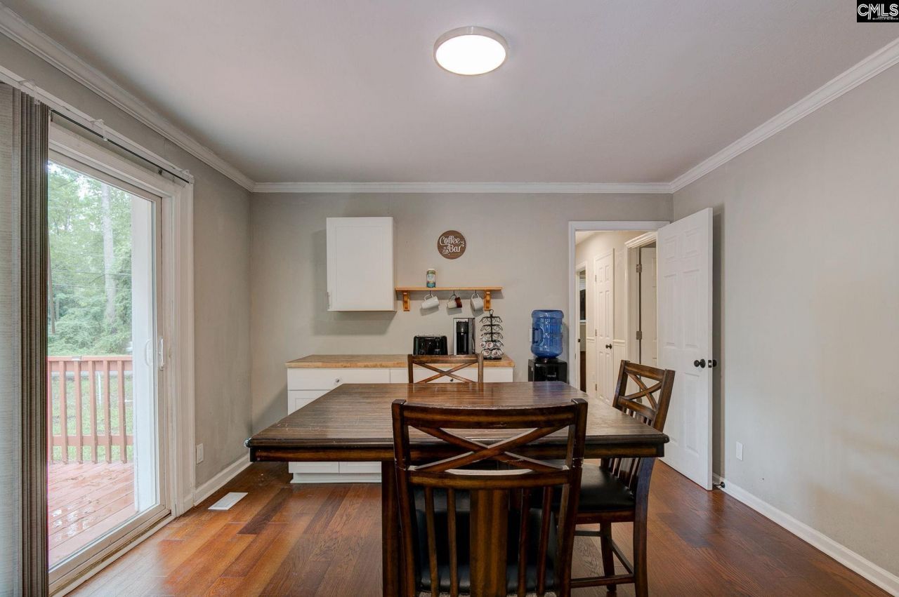 4243 Mandel Drive Photo 7