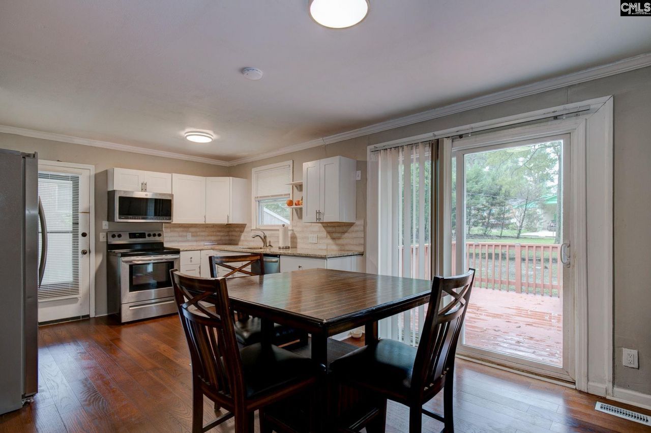 4243 Mandel Drive Photo 9