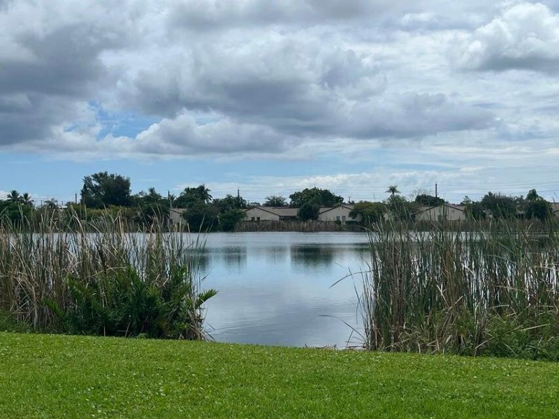 4803 Waterview Circle, Palm Springs, FL 33461 Photo