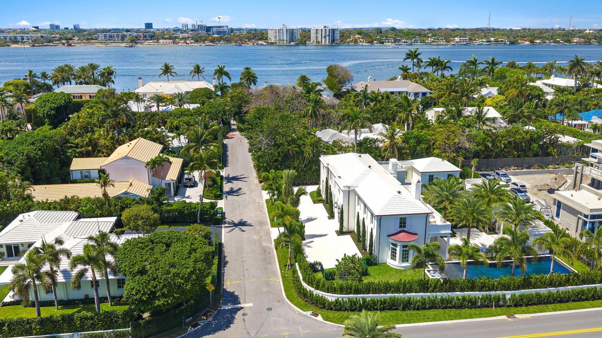 301 Plantation Road, Palm Beach, FL 33480 Photo