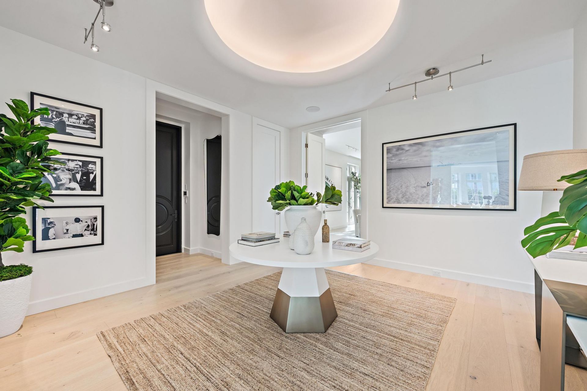 301 Plantation Road, Palm Beach, FL 33480 Photo