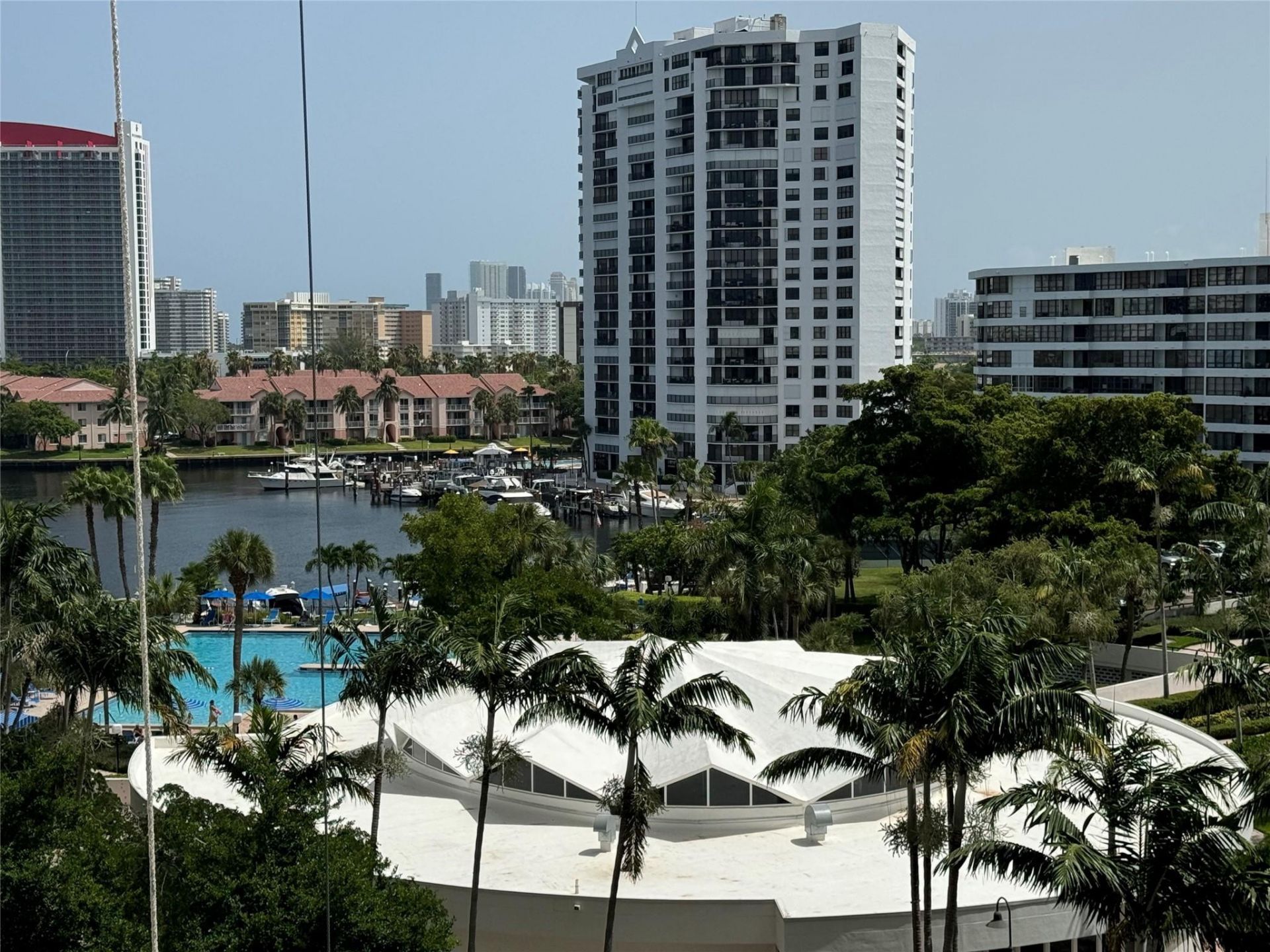 2500 Parkview Drive, Unit 814, Hallandale Beach, FL 33009 Photo