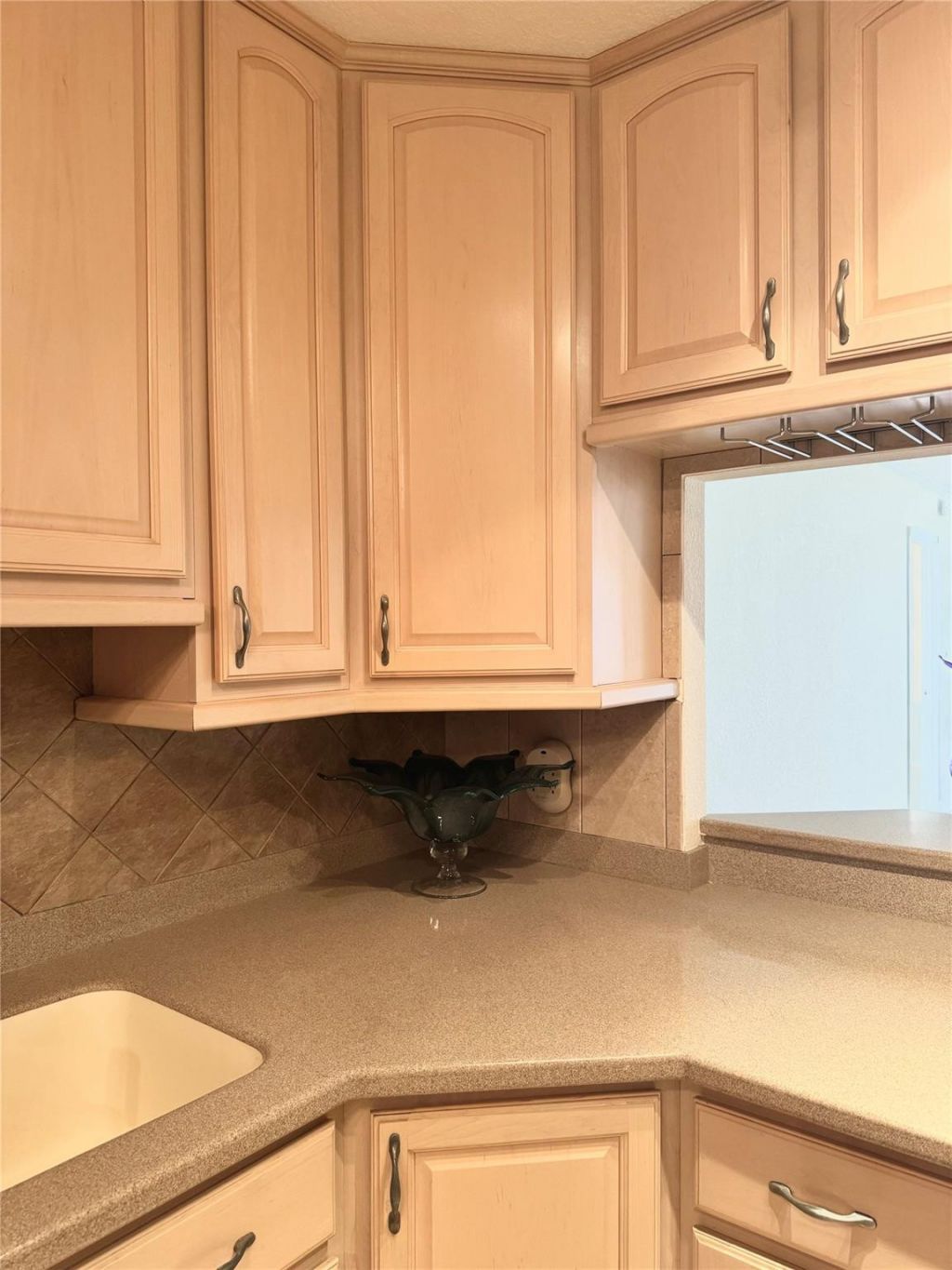 2500 Parkview Drive, Unit 814, Hallandale Beach, FL 33009 Photo