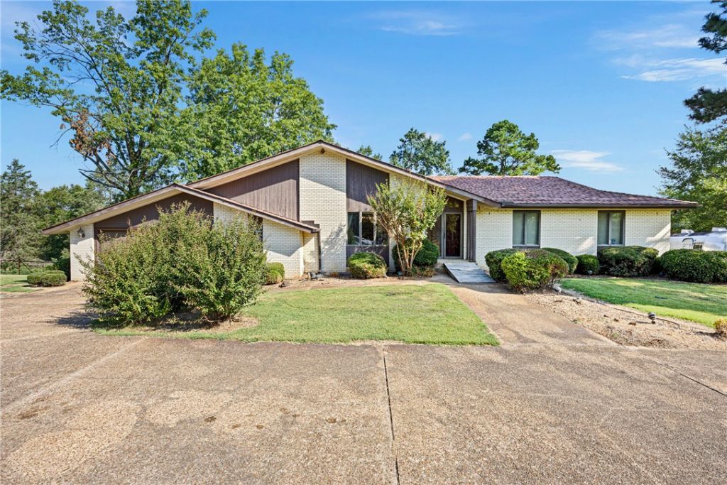 18015 E State Highway 28, Ola, AR 72853 Main Photo