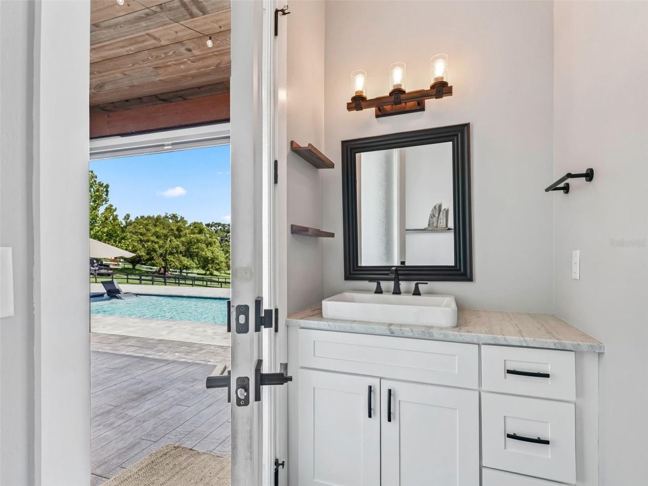 16795 SE Highway 42, Weirsdale, FL 32195 Photo