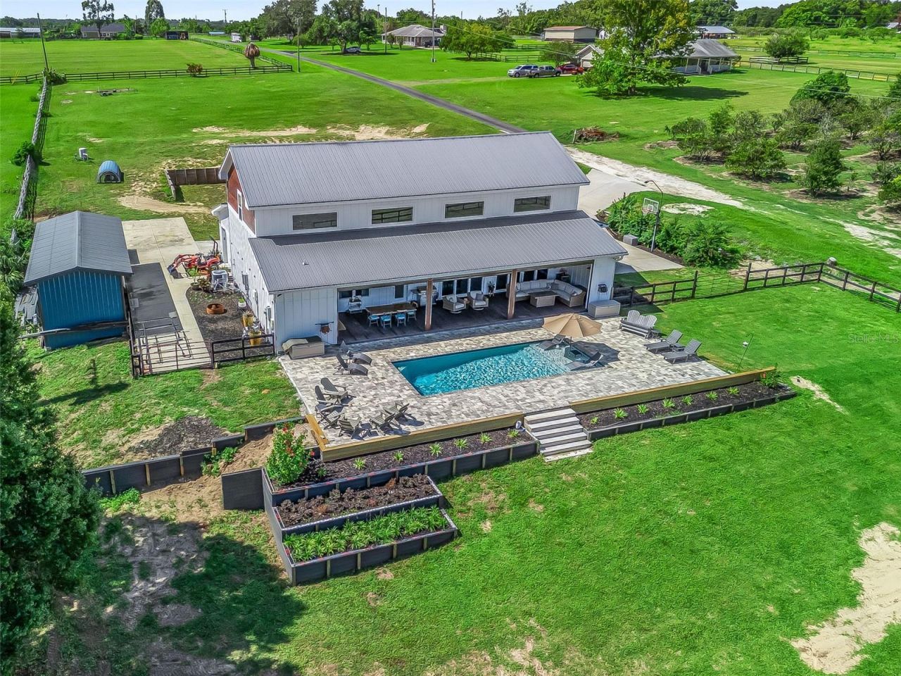 16795 SE Highway 42, Weirsdale, FL 32195 Photo