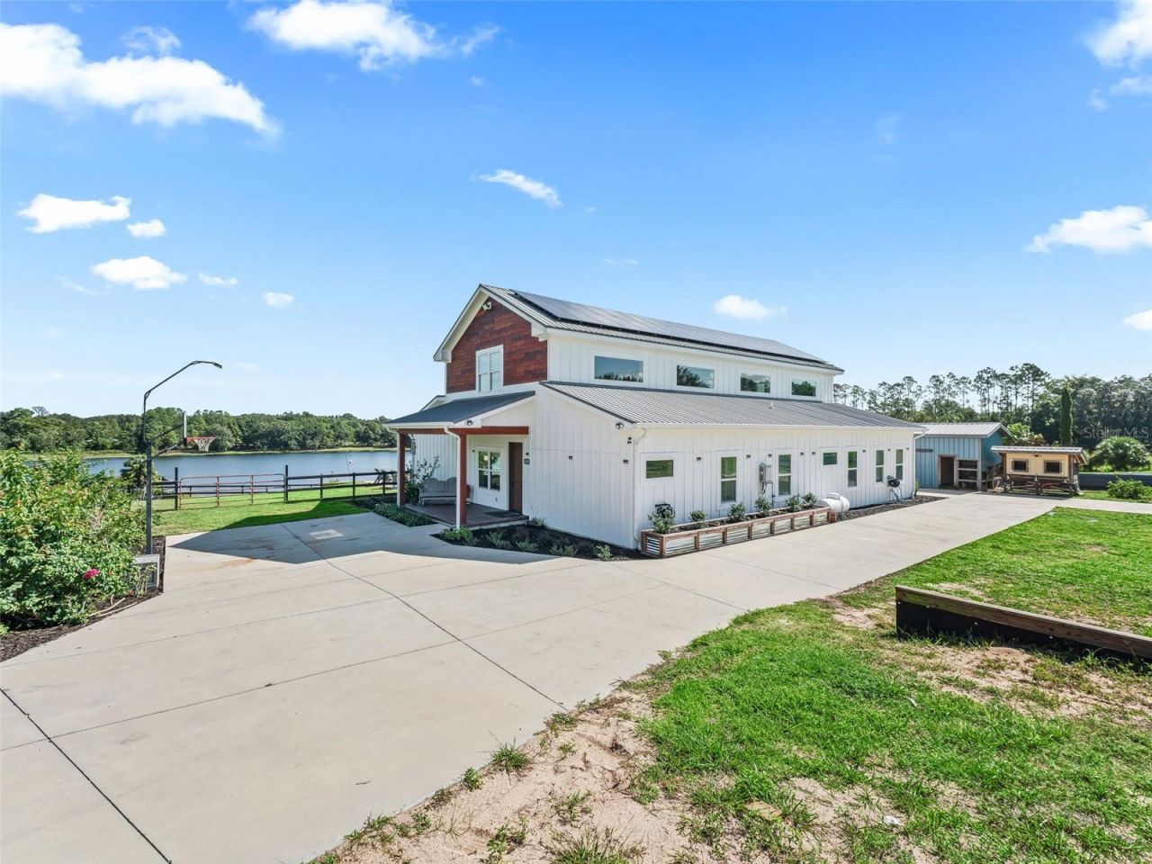 16795 SE Highway 42, Weirsdale, FL 32195 Photo