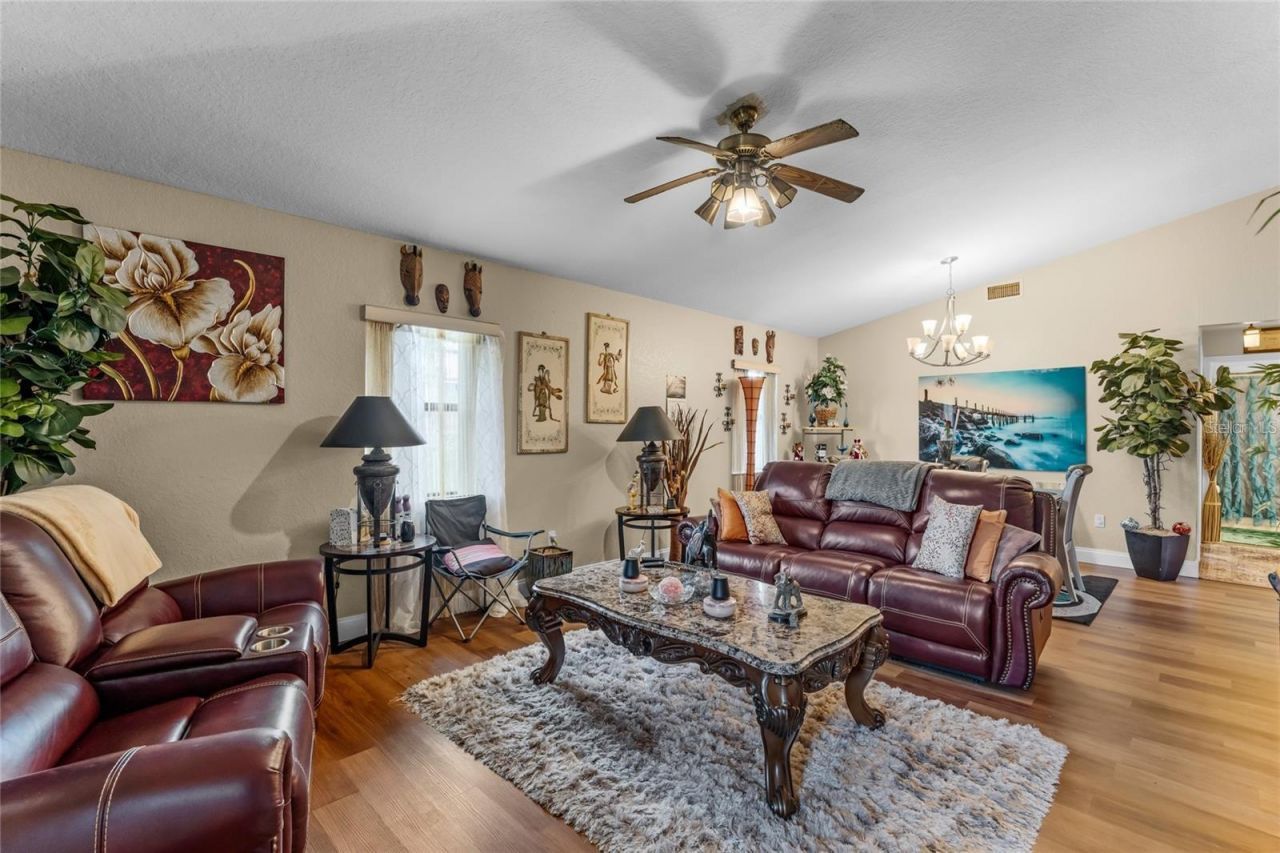 614 Washington Street, New Smyrna Beach, FL 32168 Photo