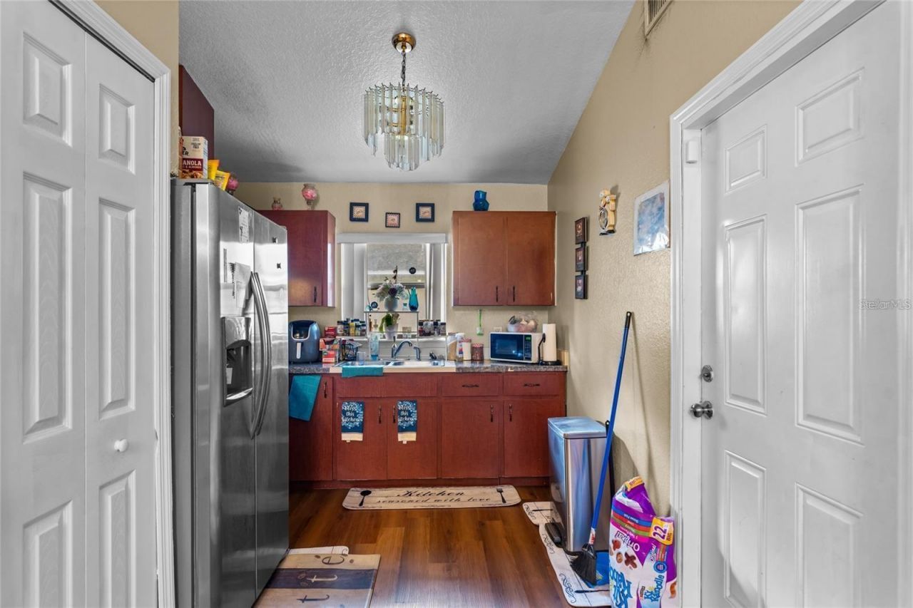 614 Washington Street, New Smyrna Beach, FL 32168 Photo