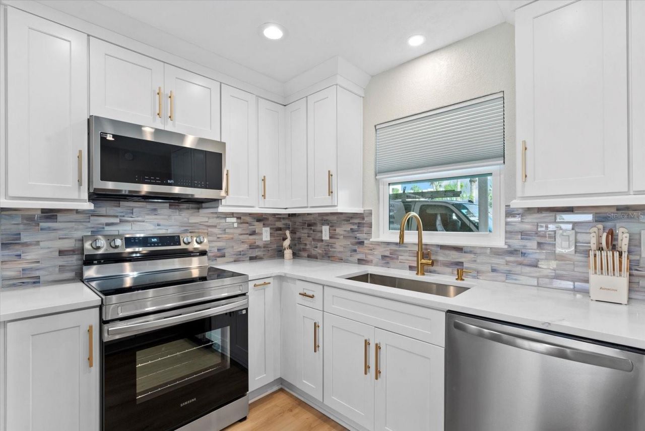 5830 Midnight Pass Road, Unit 25, Sarasota, FL 34242 Photo