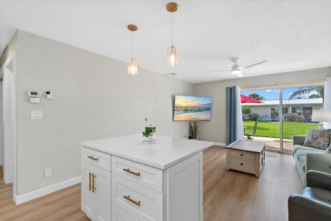 5830 Midnight Pass Road, Unit 25, Sarasota, FL 34242 Photo