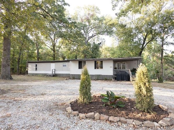 10452 Hwy 5 South, Salesville, AR 72653