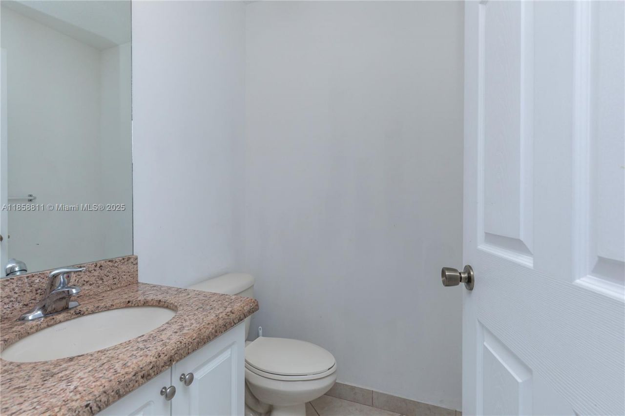 1068 SW 143rd Ave, Unit 2510, Pembroke Pines, FL 33027 Photo