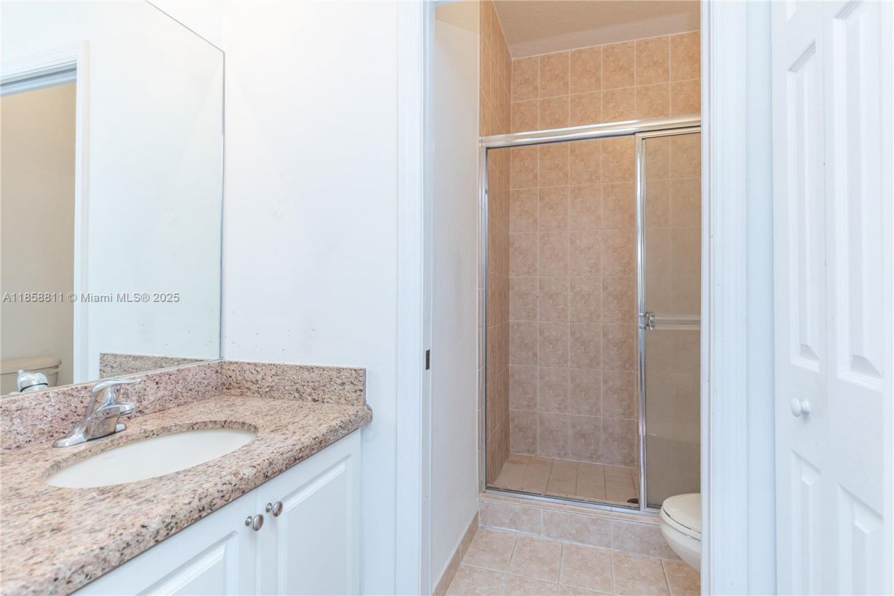 1068 SW 143rd Ave, Unit 2510, Pembroke Pines, FL 33027 Photo