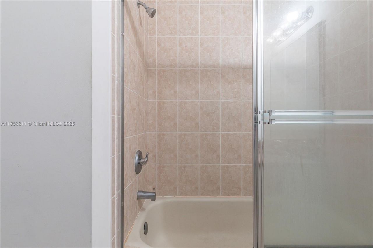 1068 SW 143rd Ave, Unit 2510, Pembroke Pines, FL 33027 Photo