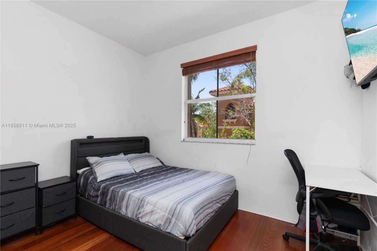 1068 SW 143rd Ave, Unit 2510, Pembroke Pines, FL 33027 Photo