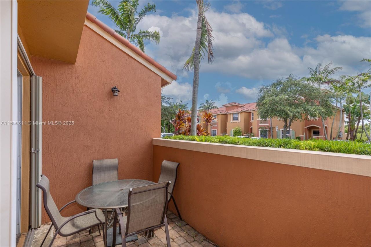 1068 SW 143rd Ave, Unit 2510, Pembroke Pines, FL 33027 Photo