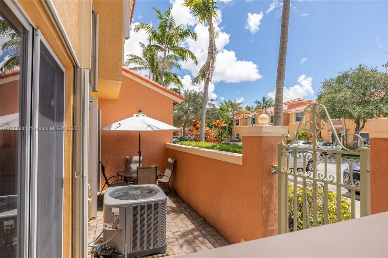 1068 SW 143rd Ave, Unit 2510, Pembroke Pines, FL 33027 Photo