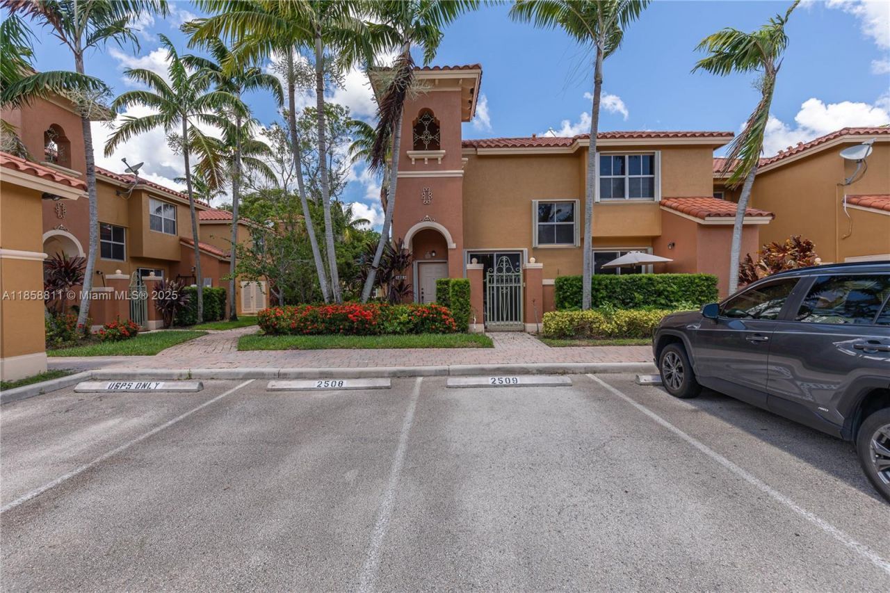 1068 SW 143rd Ave, Unit 2510, Pembroke Pines, FL 33027 Photo