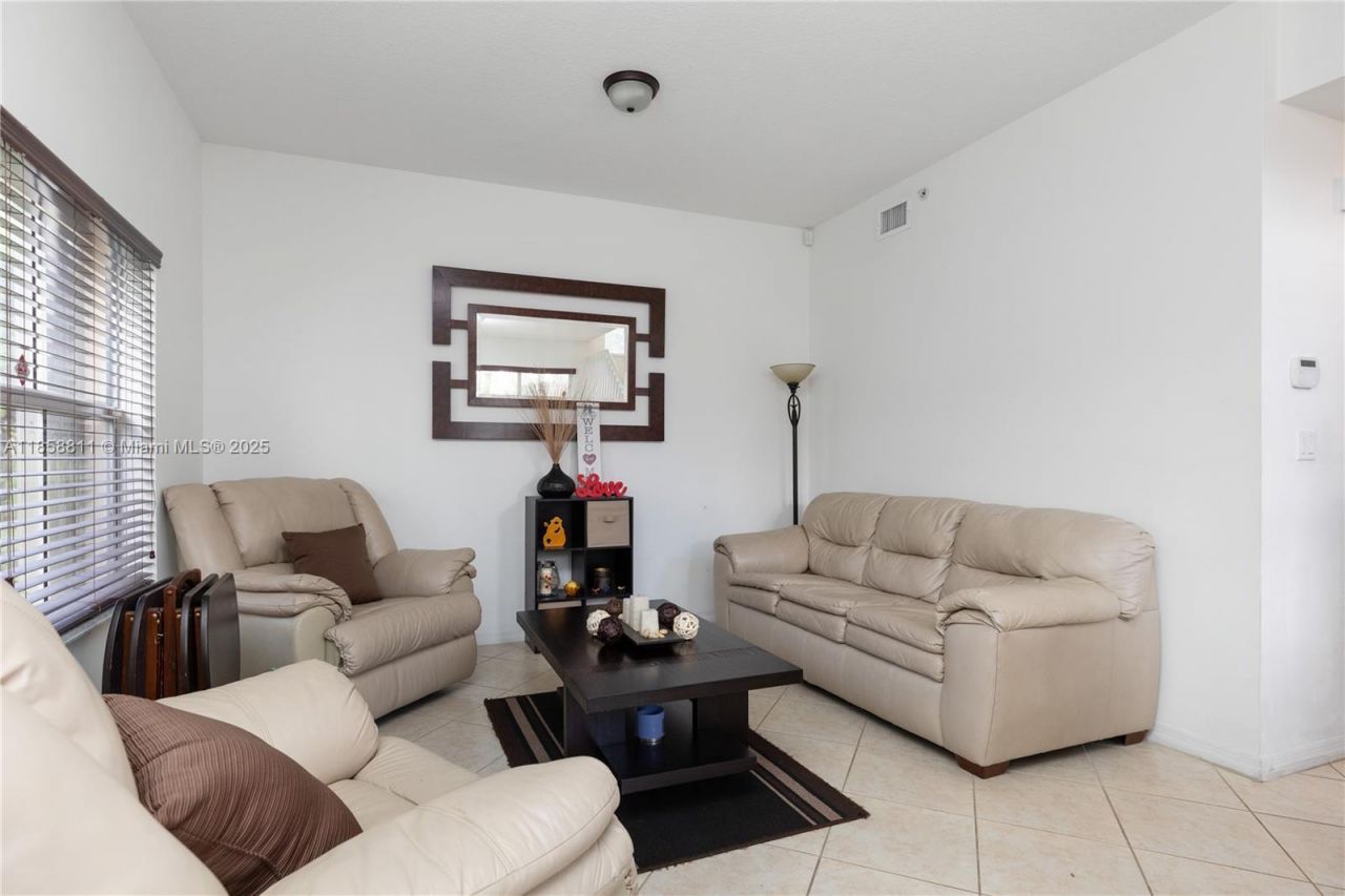 1068 SW 143rd Ave, Unit 2510, Pembroke Pines, FL 33027 Photo