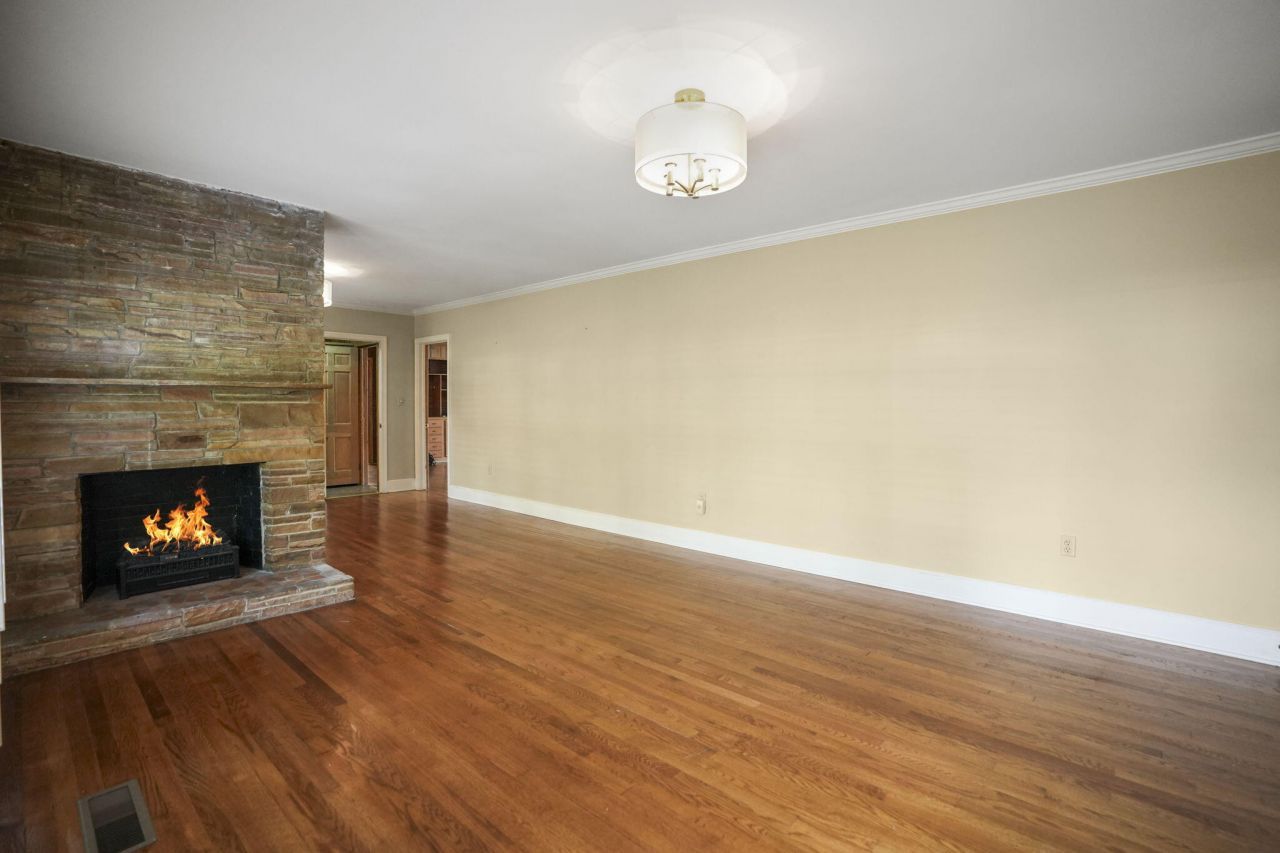 184 Scoville Street Photo 12