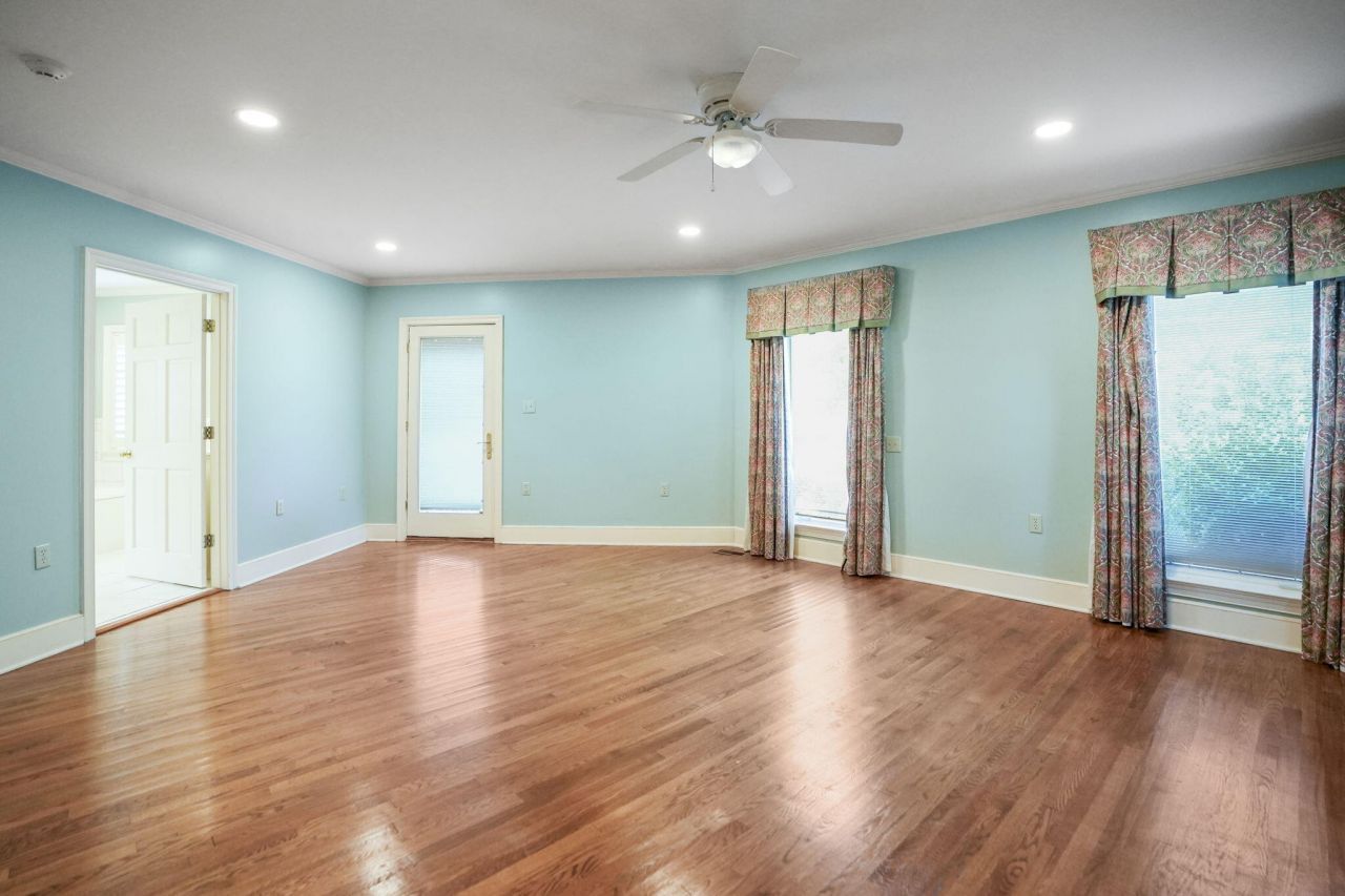 184 Scoville Street Photo 5