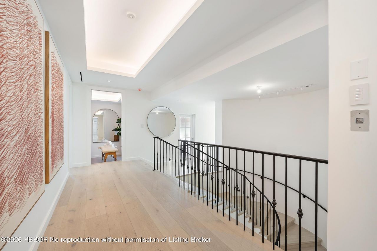 301 Plantation Road, Palm Beach, FL 33480 Photo