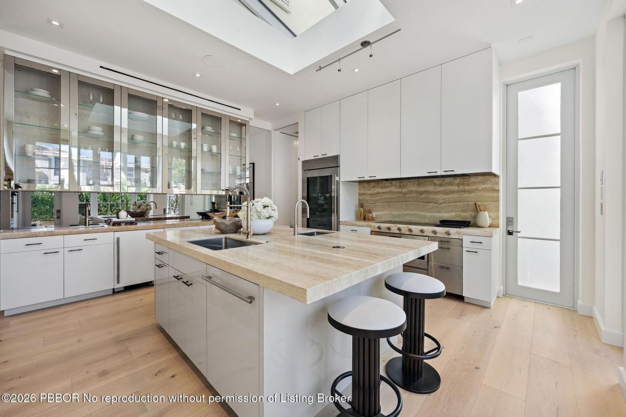 301 Plantation Road, Palm Beach, FL 33480 Photo