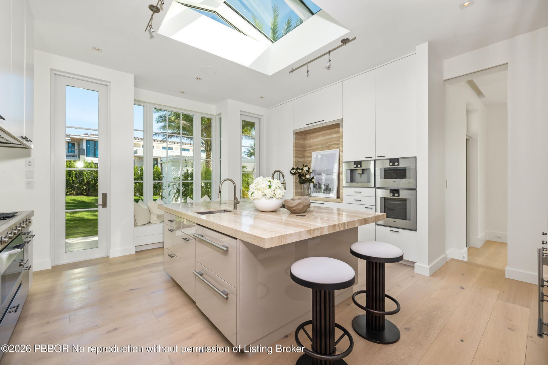 301 Plantation Road, Palm Beach, FL 33480 Photo