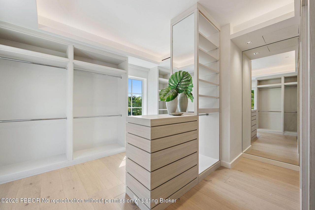 301 Plantation Road, Palm Beach, FL 33480 Photo