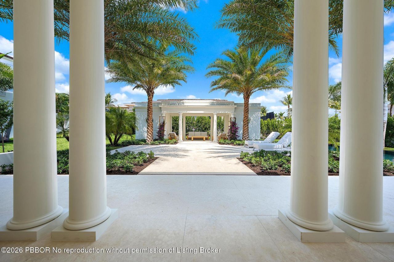 301 Plantation Road, Palm Beach, FL 33480 Photo